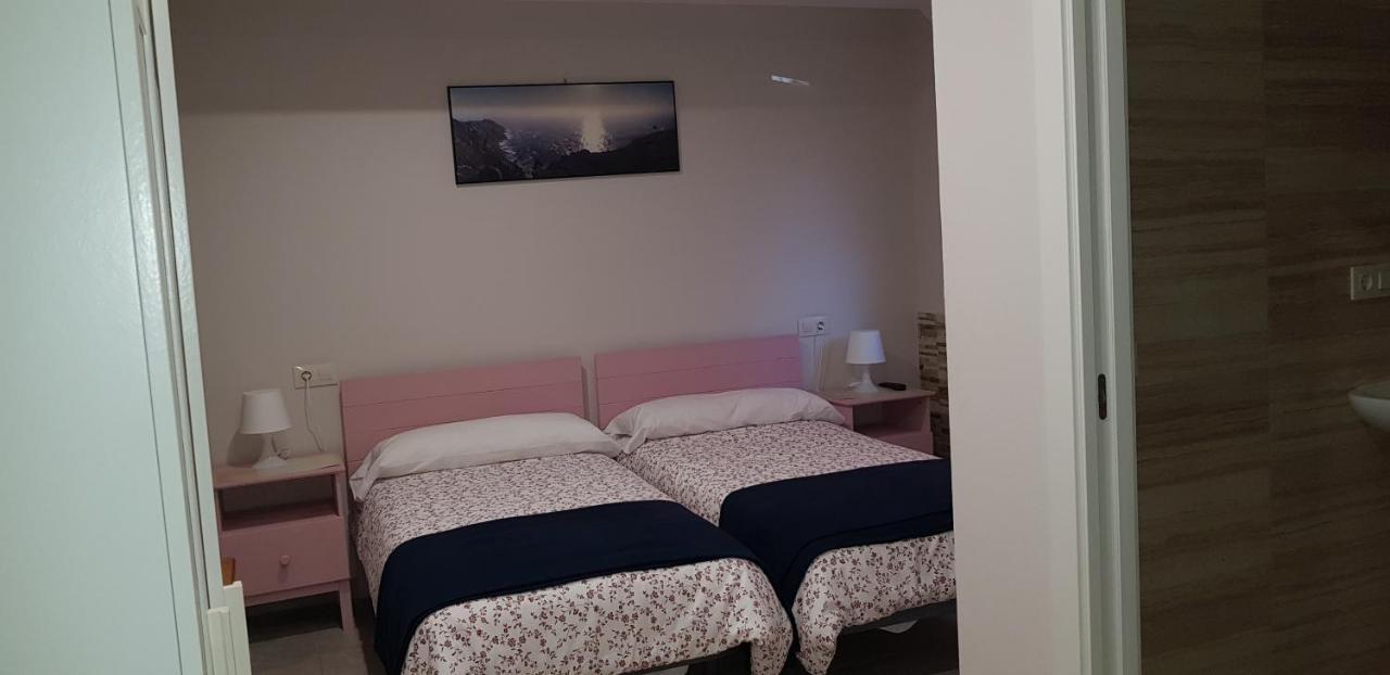 Pension Dona Lubina Finisterre Exteriör bild